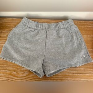 Alo Accolade Shorts Size:M